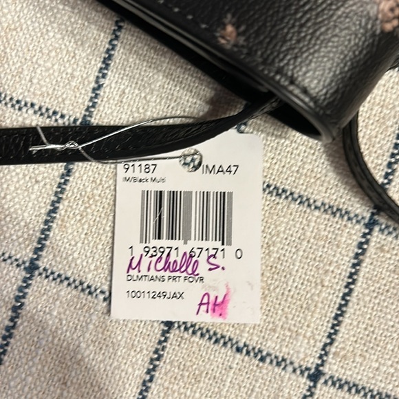 COACH DISNEY DINKY CROSSBODY BAG WITH MIXED 101 DALMATIONS PRINT - Picture 2 of 6